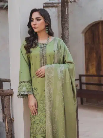 Mahrosh by Panache Vol 4 MP-04 -3, Green color, back view of embroidered winter dhanak shirt paired with jacquard wool shawl.