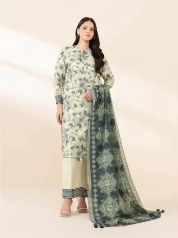 Sapphire Printed Khaddar D-09 -1, Ivory color, digitally printed khaddar shirt with matching dupatta and dyed trouser