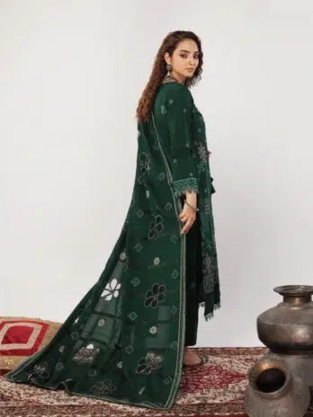 "Backside design of Rangraiz By Mahay D-01 in Green embroidered fabric"