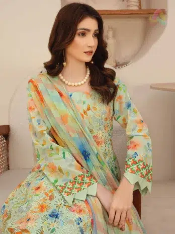 Amelle by Aalaya D-10-03-01