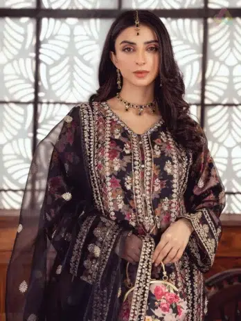 Close-up of embroidery on Seraphina D-02 – Noorifabrics lawn 2025 outfit