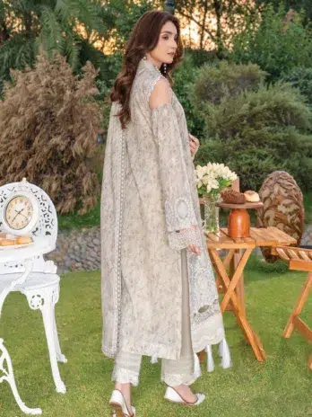 Back design of Aalaya D-01 with digital printed lawn fabric