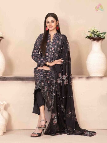 Close-up of the intricate jaal embroidery on the Mira Nur By Tawakkal D-1364 shirt.