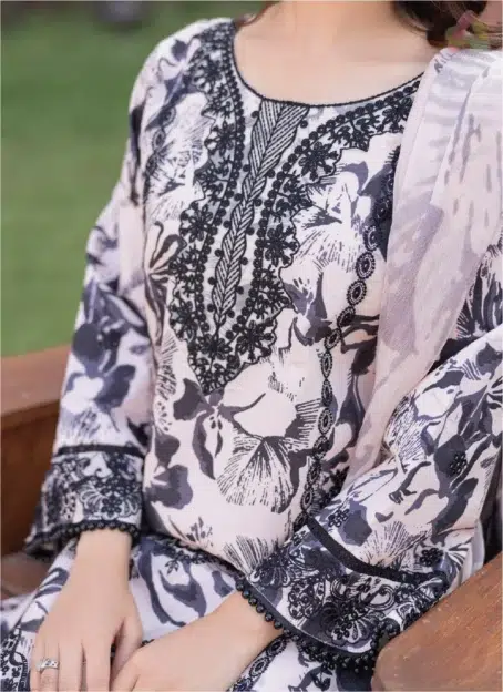 Close-up shot of embroidery and fabric texture on Sanam Saeed by Puri Fabrics D-07, highlighting premium detailing.