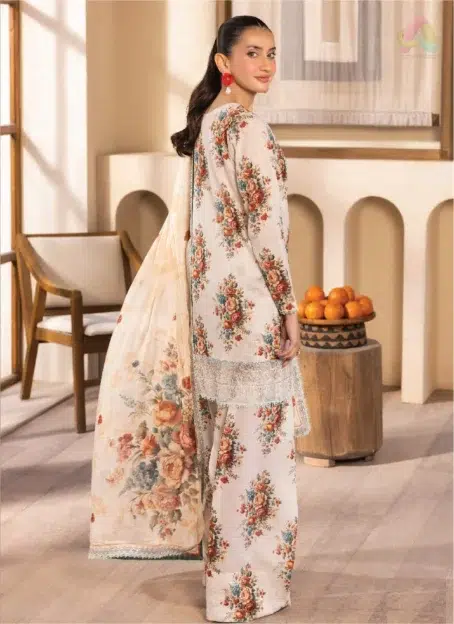 The back side of Saraab by Brenish D-08 features a digital print on Bana Dora lawn fabric.