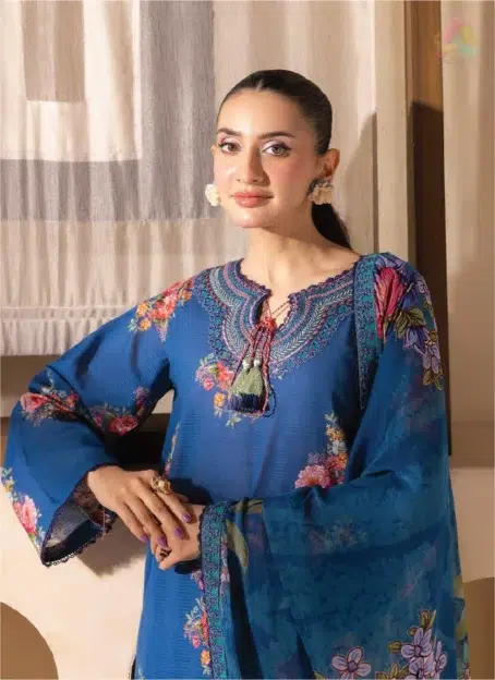 Close-up of neckline and daman lace embroidery from Saraab by Brenish D-10, highlighting intricate organza sequin details.