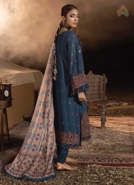 Back image of Multikaari 3037 showing multi-thread schiffli embroidery work, designed for women’s festive and formal wardrobe needs