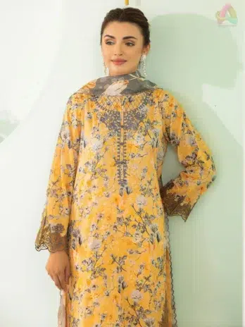 Close-up showing organza embroidered bunch and sleeve lace of Gulljee D-04, highlighting the premium craftsmanship of Gulljee clothing