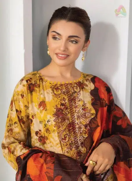Detailed close-up of organza embroidered bunch and sleeves lace showing the premium craftsmanship of Gulljee clothing