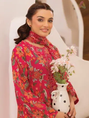 Detailed close-up of organza embroidered front bunch and neck embroidery on Zavi D-01, highlighting refined craftsmanship in the Brenish lawn collection