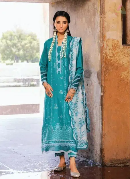 Front view of Zellbury Chikankari Vol 3 D-03 with dyed embroidered lawn shirt and Monar dupatta, perfect for warm-weather fashion lovers