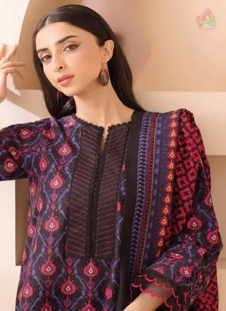 Close-up of neckline and fabric showing the elegant digital print detail of Zellbury lawn 2-piece from the Summer Vol 5 collection