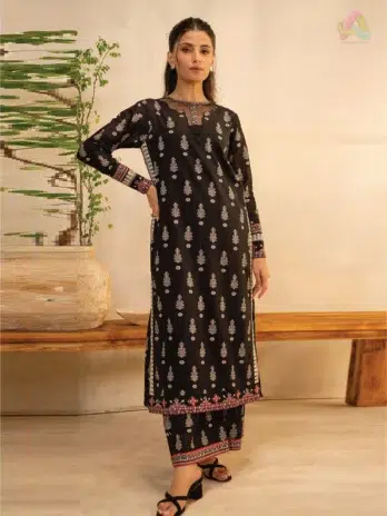 Front view of Zellbury Summer Vol 5 D-21 showing printed lawn shirt in bold summer colors from Zellbury lawn 2025 women’s collection