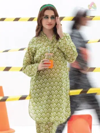 Close-up of Identic By Regalia Textile D-05 highlighting premium cambric fabric texture and vibrant airjet digital print from Regalia Textile Fabrics.