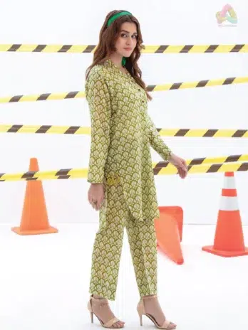 Complete look of Identic By Regalia Textile D-05 two-piece cambric suit from Regalia Textile clothing, styled for modern fashion elegance