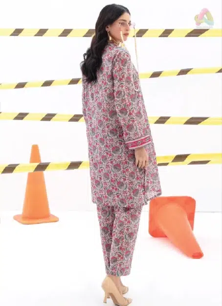 Back view of Identic By Regalia Textile D-06 highlighting digital printed cambric shirt and trouser from Regalia Textile New collection.
