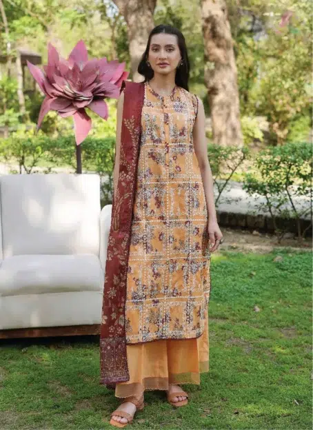 Front view of Twinkling by Binaas D‑06, embroidered lawn suit with Bana Dora dupatta & cambric trouser from the Binaas lawn 2025 summer collection.