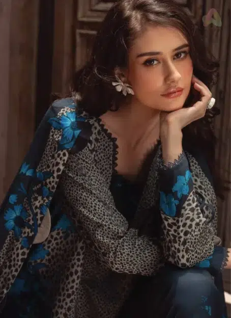 Close-up of C-Print by Charizma CPW5-02, capturing fabric texture, printed shirt design, and the high-quality Irish linen shawl craftsmanship.