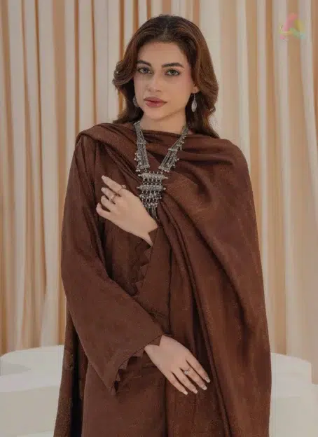 Libaas by Mahay Vol 2 ART-02 showcasing detailed zari jacquard fabric, velvet jacquard shawl, plain trouser, premium outfit from Mahay clothing line.