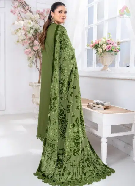 Back view of Pahali by Riaz Arts D-03 elegant Dhanak outfit showcasing premium Zari Wool fabric shirt with Velvet Cutwork Shawl and matching trouser.