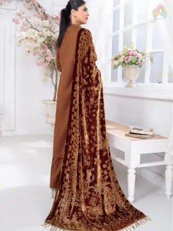 Pahali by Riaz Arts D-07 back view highlighting embroidered Dhanak Zari Wool Shirt, Velvet Shawl, and Plain Trouser from Riaz Arts Dhanak Collection.