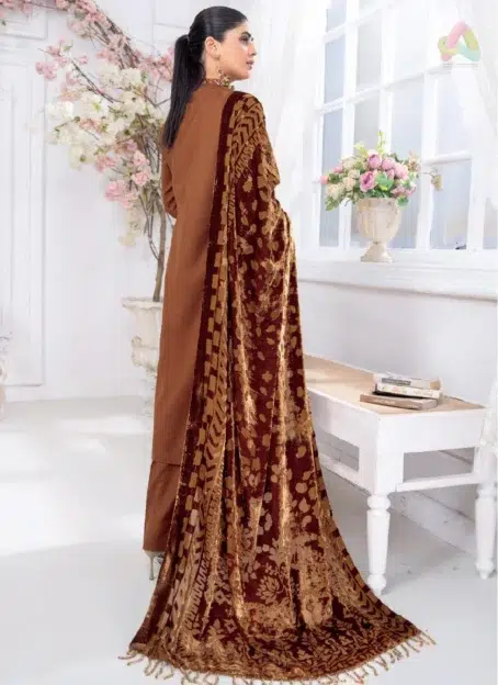 Pahali by Riaz Arts D-07 back view highlighting embroidered Dhanak Zari Wool Shirt, Velvet Shawl, and Plain Trouser from Riaz Arts Dhanak Collection.