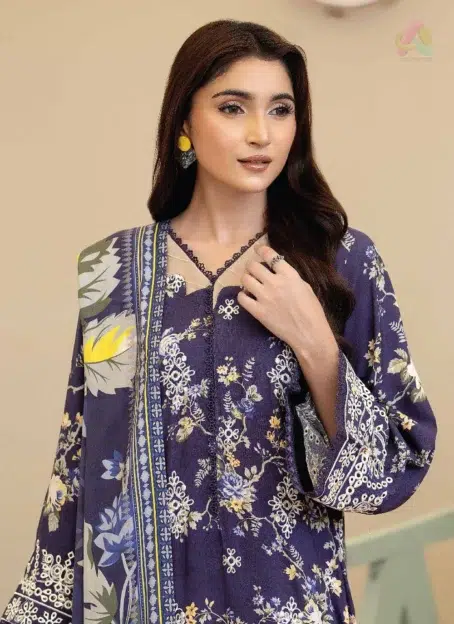 Close-up of Tazeen by Johra JW-172 showing fine embroidery on staple slub fabric, reflecting Johra Collection’s premium craftsmanship and elegance.