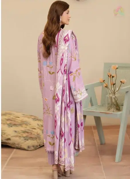 Back design of Tazeen by Johra JW-175 outfit, highlighting Staple Slub fabric quality and Johra’s signature style from the Johra New Collection