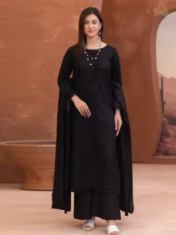 Home 3 Rang E Mehfil By Mahay Vol 2 D-05 front view showing elegant fancy peach shirt with velvet jacquard shawl and plain trouser.