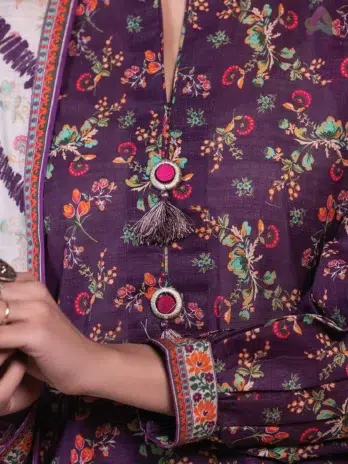 Zellbury Printed Khaddar D-03 close-up view highlighting fine digital print details and premium khaddar fabric by Zellbury clothing.