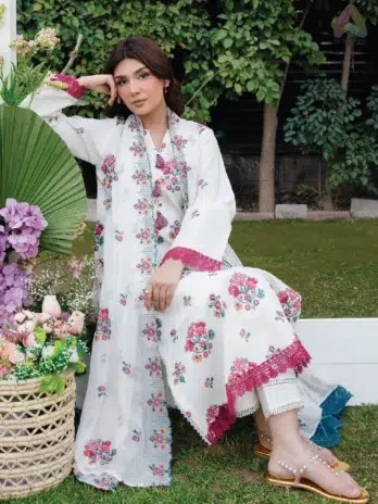 Full Image: Full outfit Whiscal by Celts D-03 with chiffon dupatta and trouser
