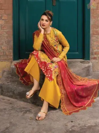 Full Image: Full outfit Rang Pasand by Gulljee A-01 with chiffon dupatta